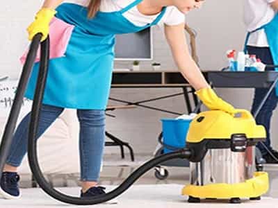Maid service Kuwait – trained house maid by the hour in a modern home